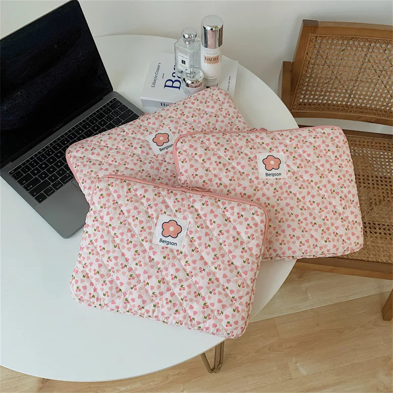 Women Cute Laptop Sleeve Case Table Protective Pouch Bag 11 12 13.6 14 15.6 Inch Cartoon Laptop Zipper Bags for Ipad Macbook HP