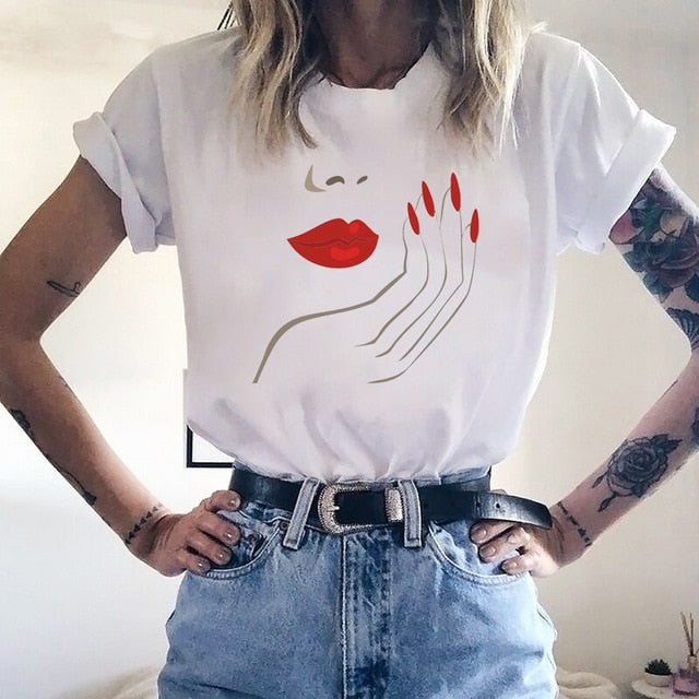 Pink Eyelashes Print Art T Shirt Women Princess Makeup Graphic Tee Personality Hipster Summer Woman Tumblr Art Tshirt Streetwear