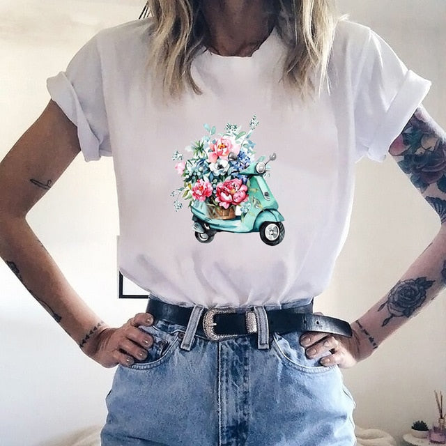 Pink Eyelashes Print Art T Shirt Women Princess Makeup Graphic Tee Personality Hipster Summer Woman Tumblr Art Tshirt Streetwear