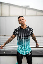 2020 new brand men's stylish cool T-shirt, men's casual style striped hip-hop short sleeve street element printed top, wholesale