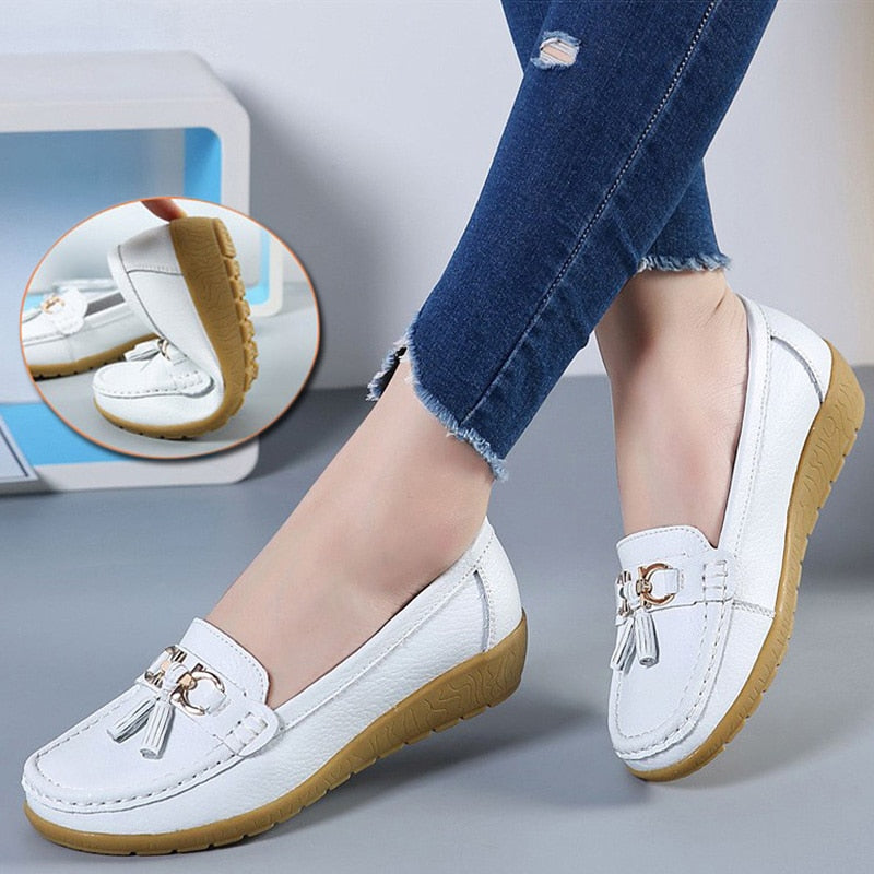 Women Flats Shoes Cut Out Leather Breathable Moccasins Women Boat Shoes Ballerina Ladies Casual Shoes Sneakers Women Nurse Shoe