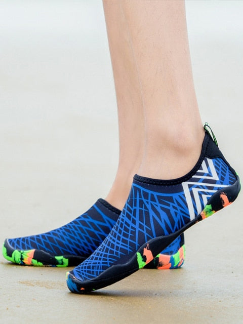 Summer Solid Color Unisex Sneakers Fashionable sandals Swimming Shoes Quick-Drying Aqua Shoes and Children Beach Water Shoes